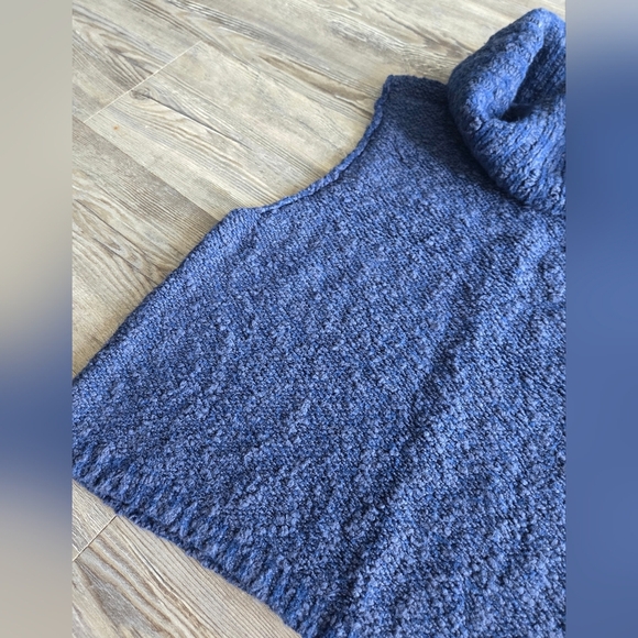 Free People Blue Knit Cowl Neck Sweater Vest 💙 Size M – Cozy & Textured - Picture 3 of 8